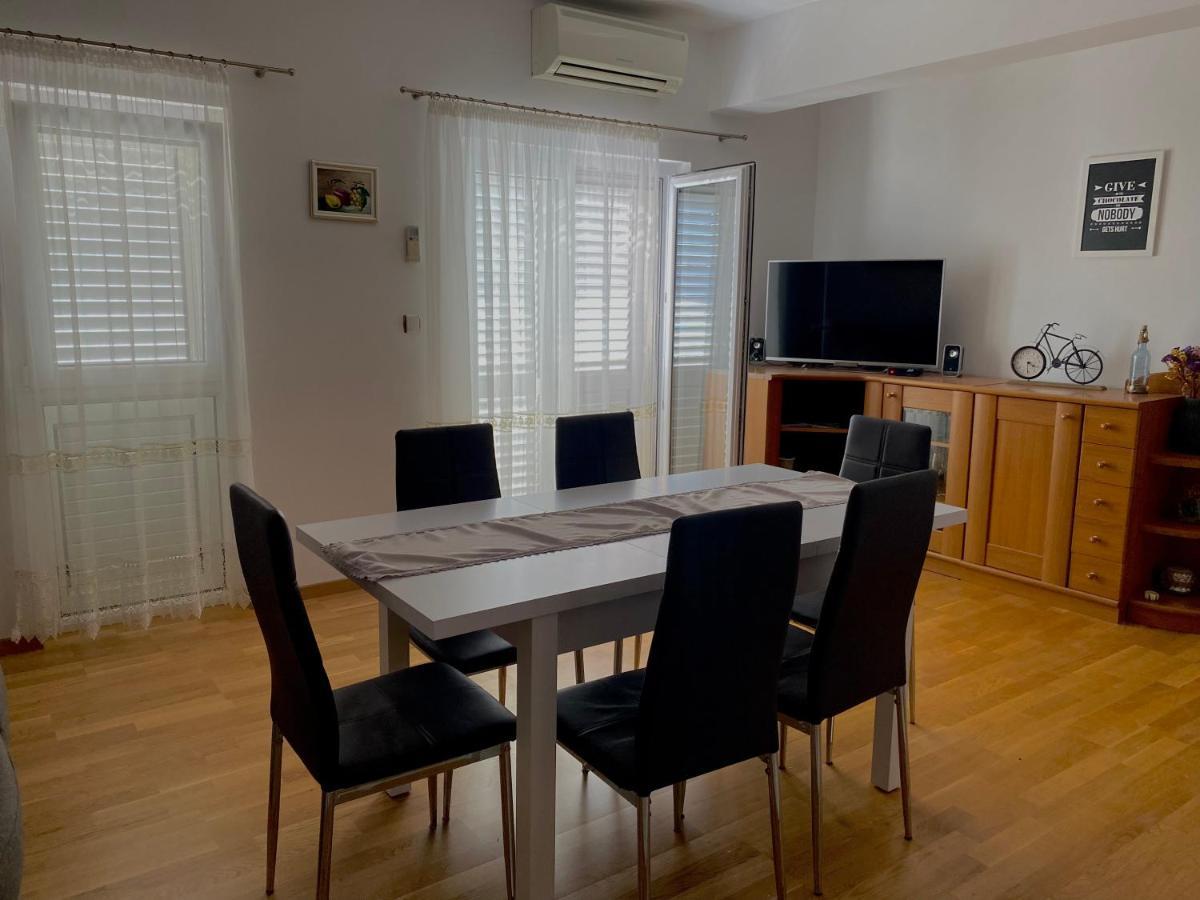 Apartament Apartman Nives Trogir Zewnętrze zdjęcie