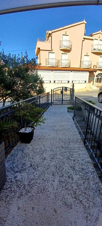 Apartament Apartman Nives Trogir Zewnętrze zdjęcie